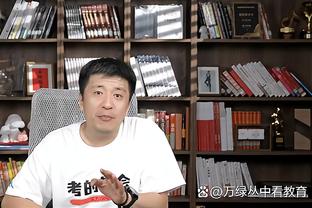 库卢：佩戴面具是因又把鼻子摔骨折了，戴上之后看起来像熊猫